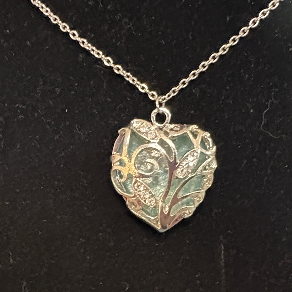 Silver and Blue  Heart Pendant Necklace with rhinestone